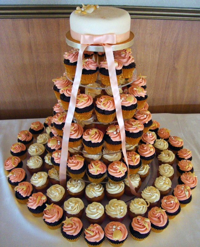 A 150 cupcake tower